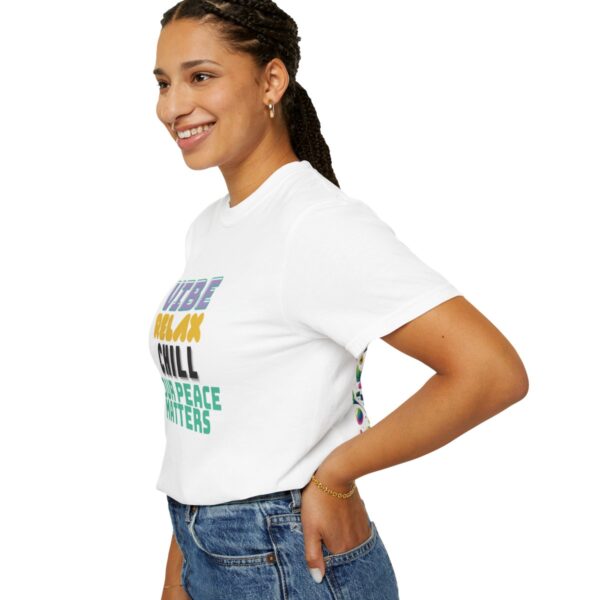 Vibe and Relax T-shirt - Image 8